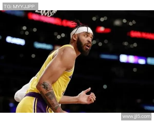 湖人对决开拓者麦基精彩封盖瞬间引发全场欢呼